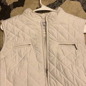 Light puffer vest